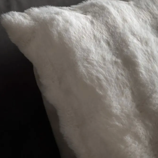 MarshmallowCushionCloseUp1