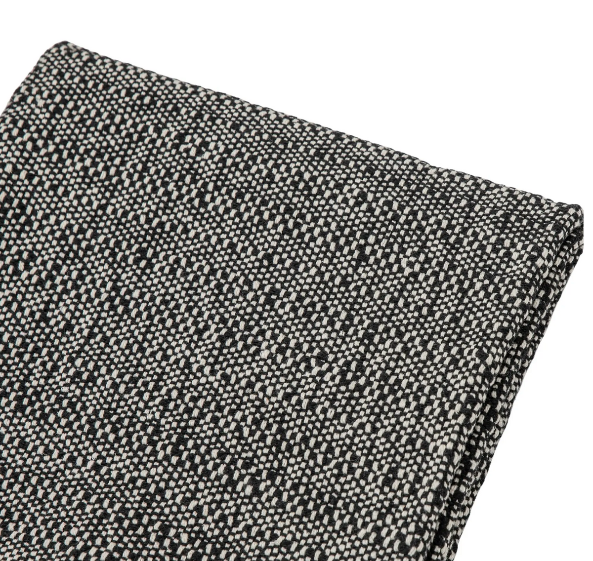 Woven Tassel Throw – Black & Cream