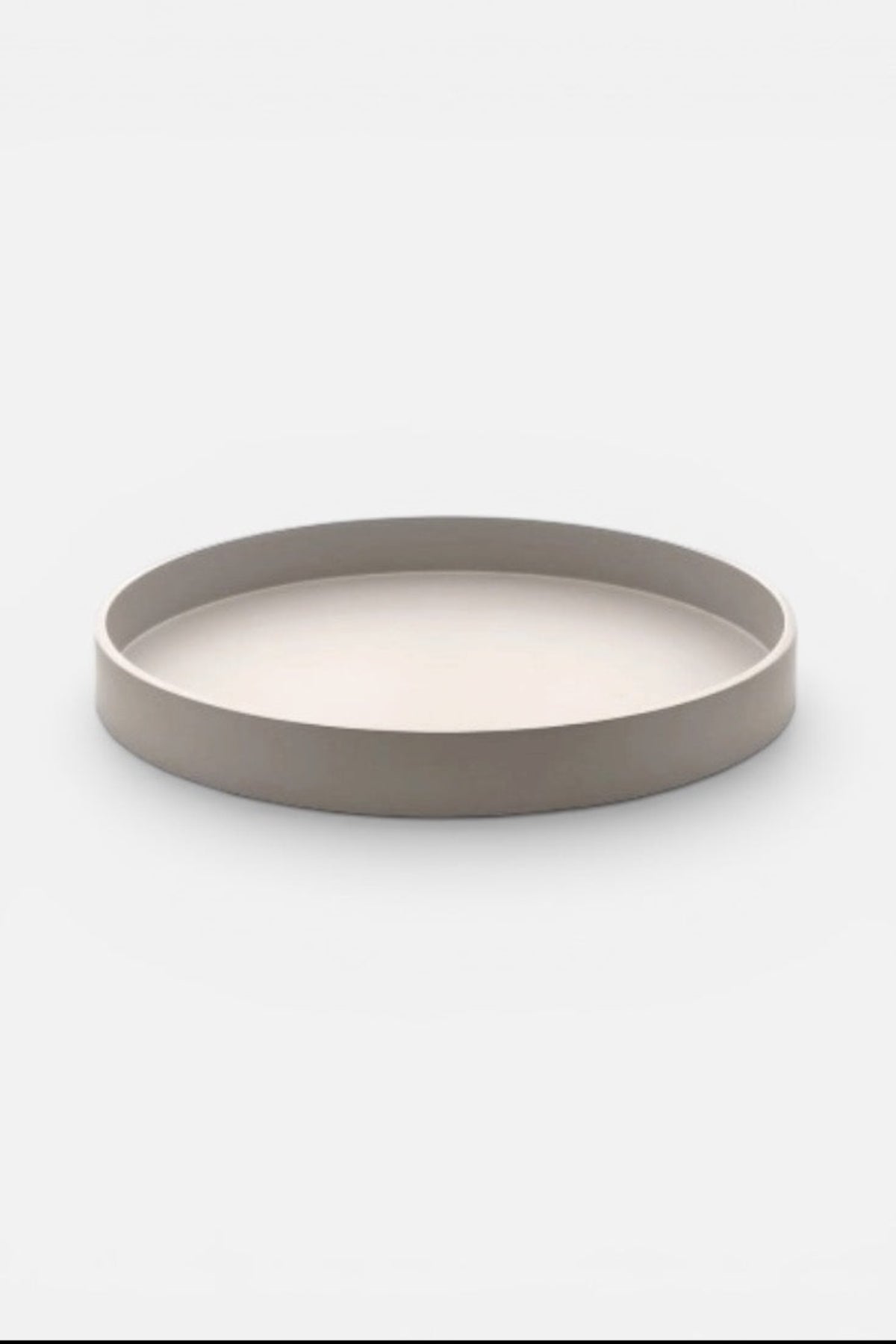 mojoo matt lacqured tray 30cm on a white background