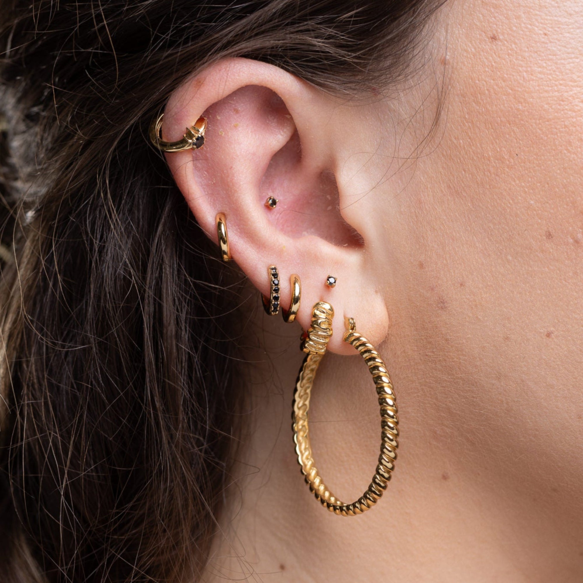 Huggie Earrings With Black Stones