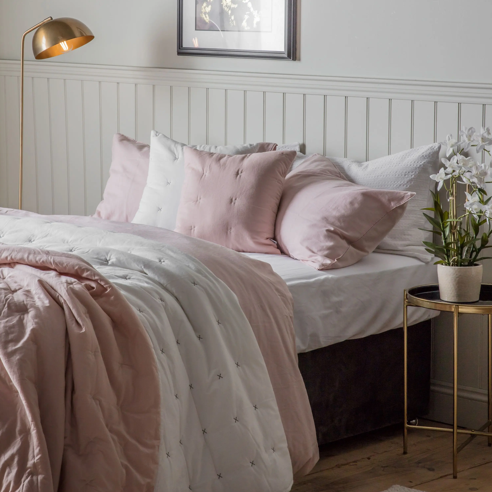 Cotton Stitch Bedspread – White & Blush