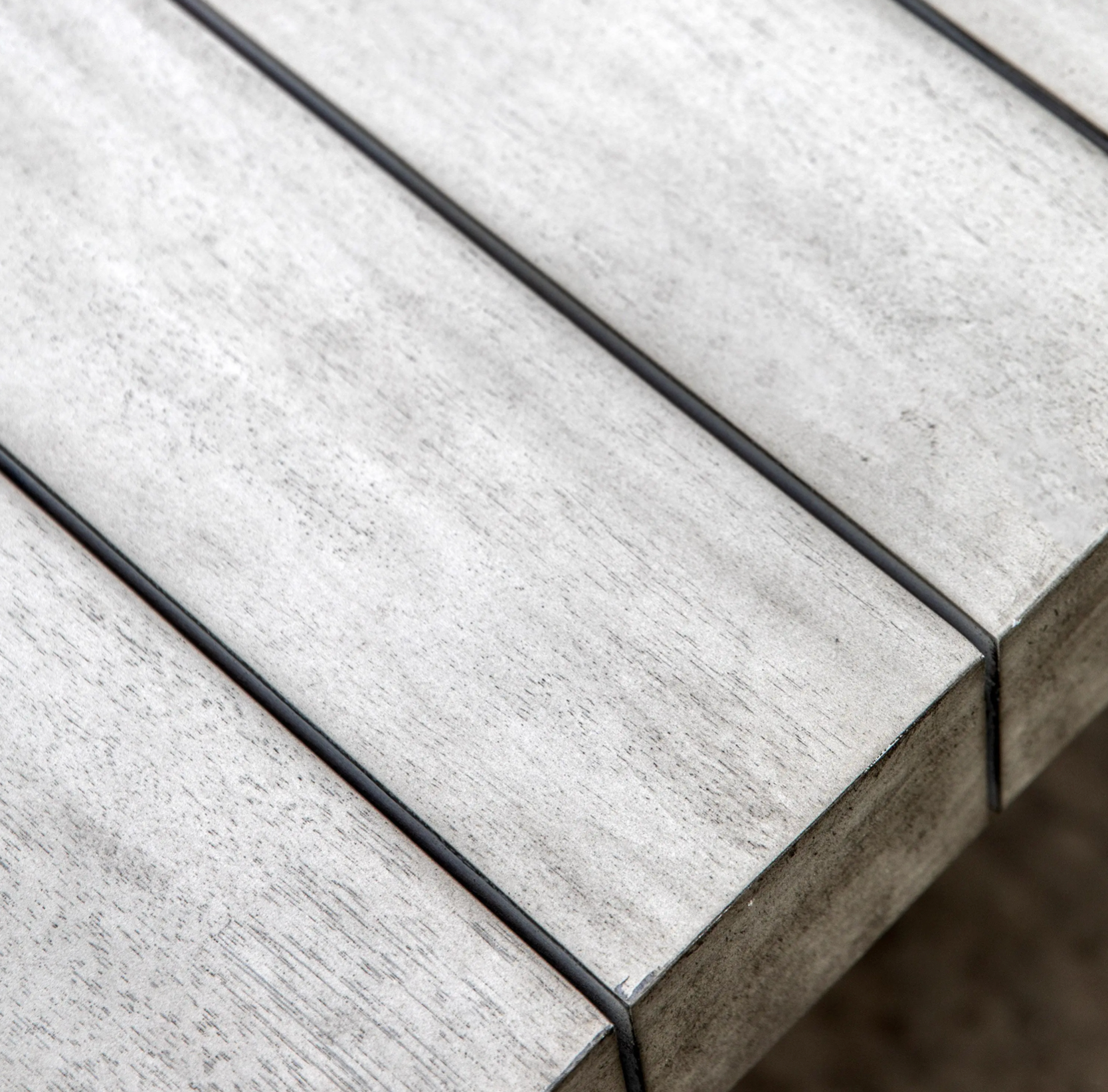 Modena Outdoor Dining Bench – Acacia Wood & Black Iron