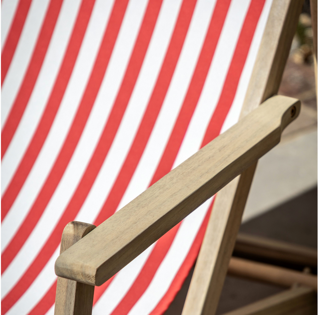 Acacia Wood Deckchair Red Stripe – Classic Comfort for Outdoor Lounging