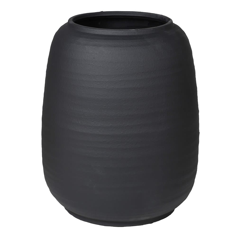 Measuring 420mm tall and 355mm wide this impressive black ceramic matt vase is an excellent statement piece and perfect for displaying a large bouquet or display.