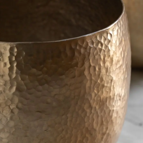 Aurelia3 Gold Hammered Close Up Planter Elmandgrey