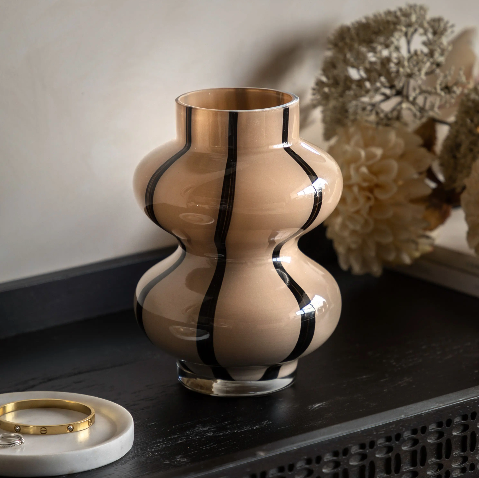 Forma Swirl Glass Vase — Camel & Black