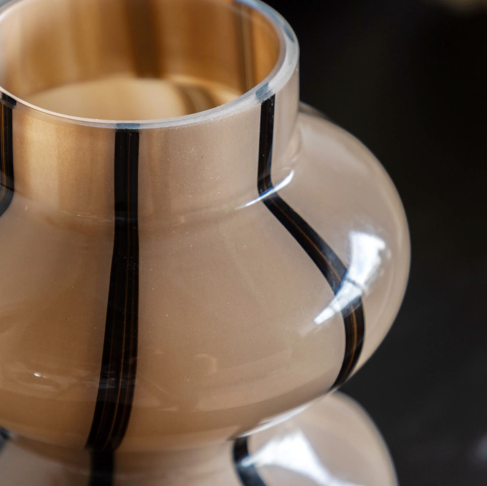 Forma Swirl Glass Vase — Camel & Black