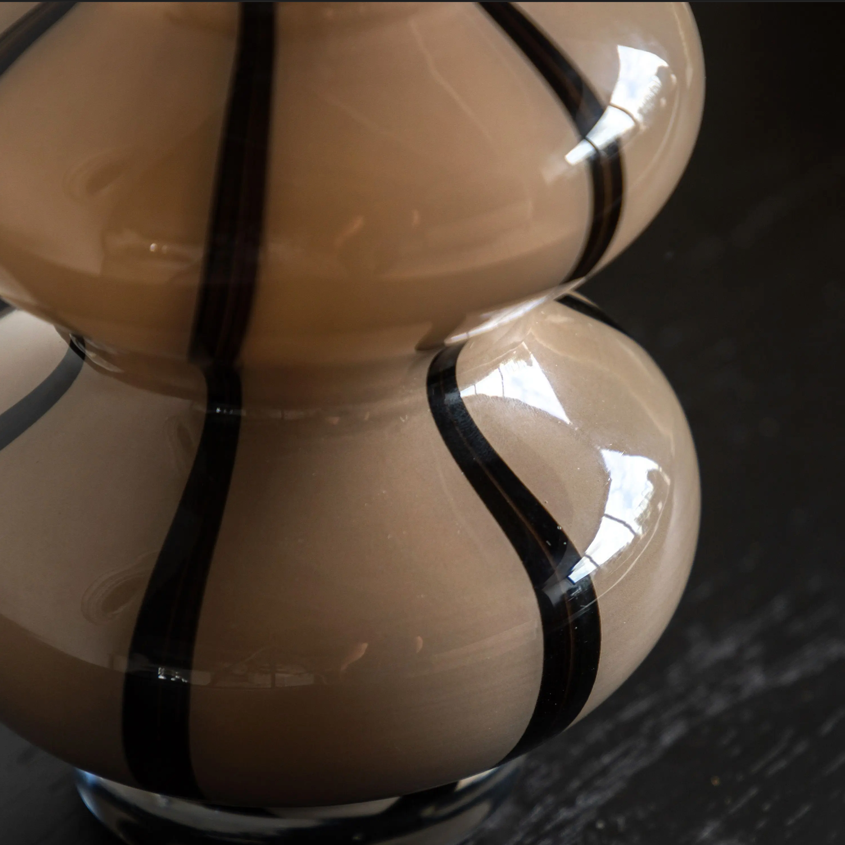 Forma Swirl Glass Vase — Camel & Black
