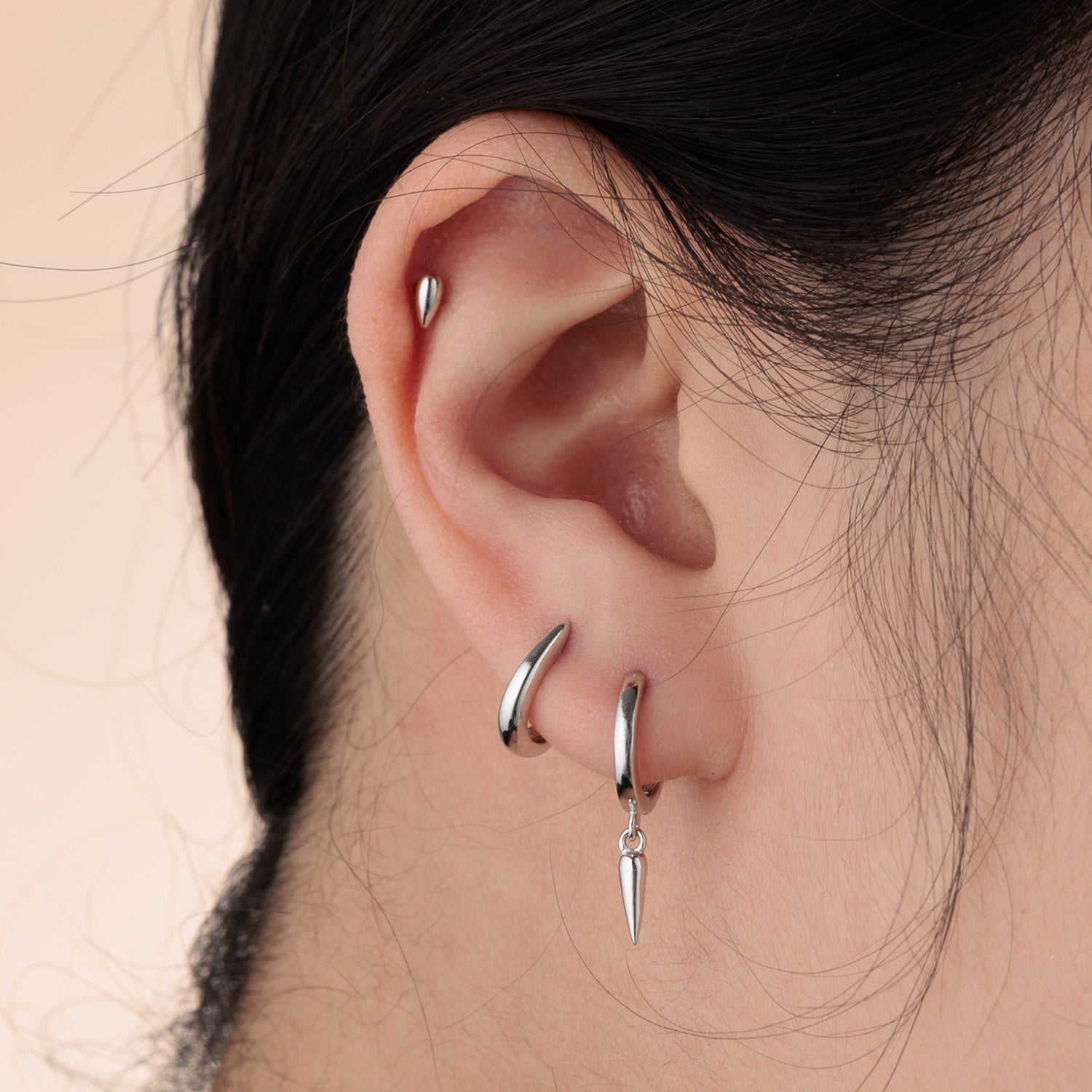 Teardrop Single Flat Back Earring