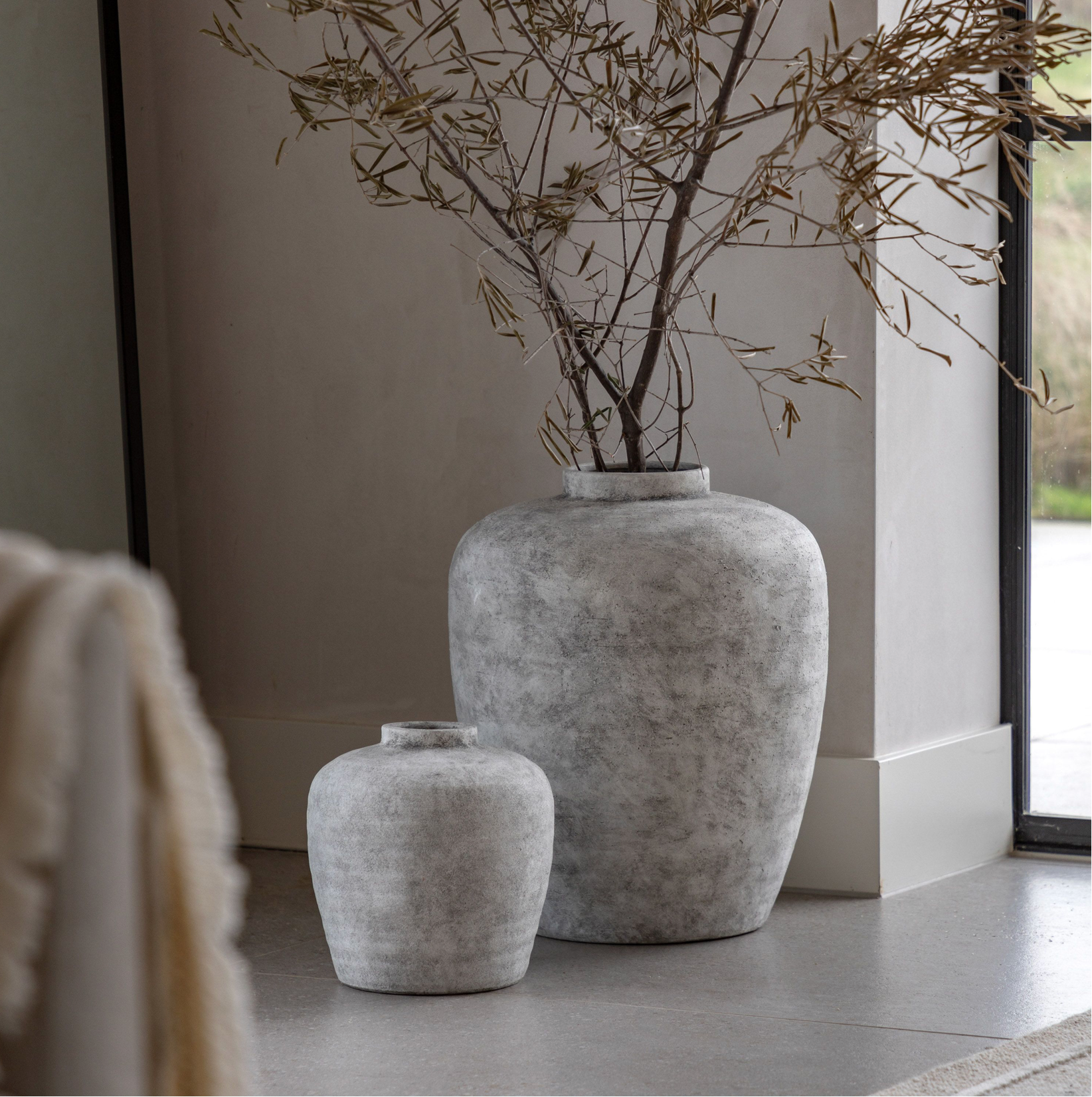 Teguise Ceramic Urn Vase — Large (Grey)