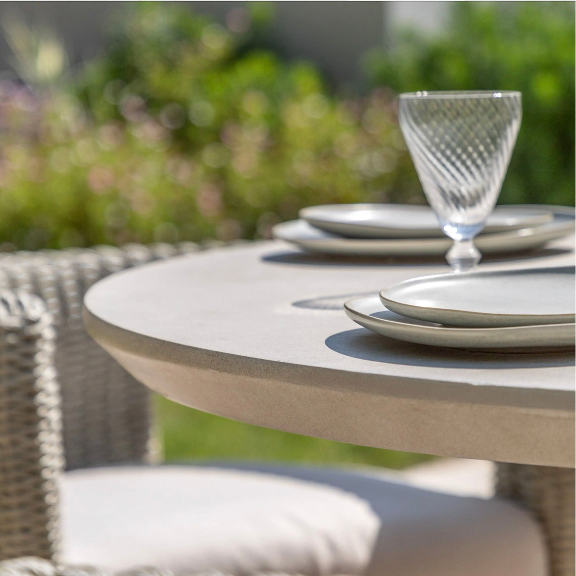 Forma Round Outdoor Dining Table