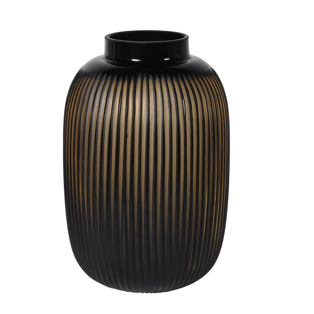 black ribbed vase 